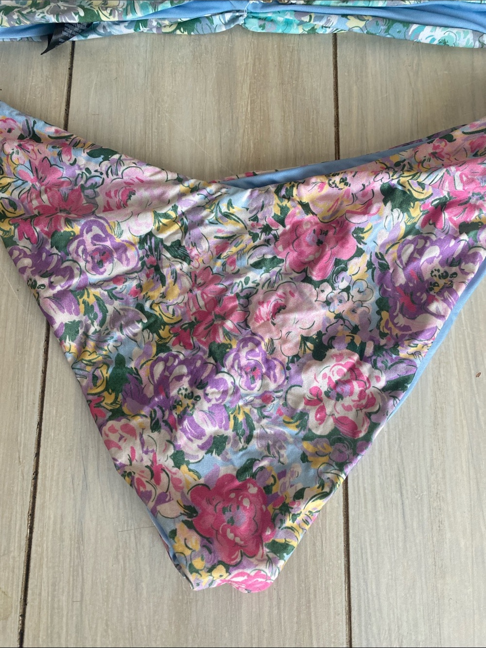 Beach Riot Pink Blue Purple Floral Ruffle Bikini Set Small - Picture 9 of 10